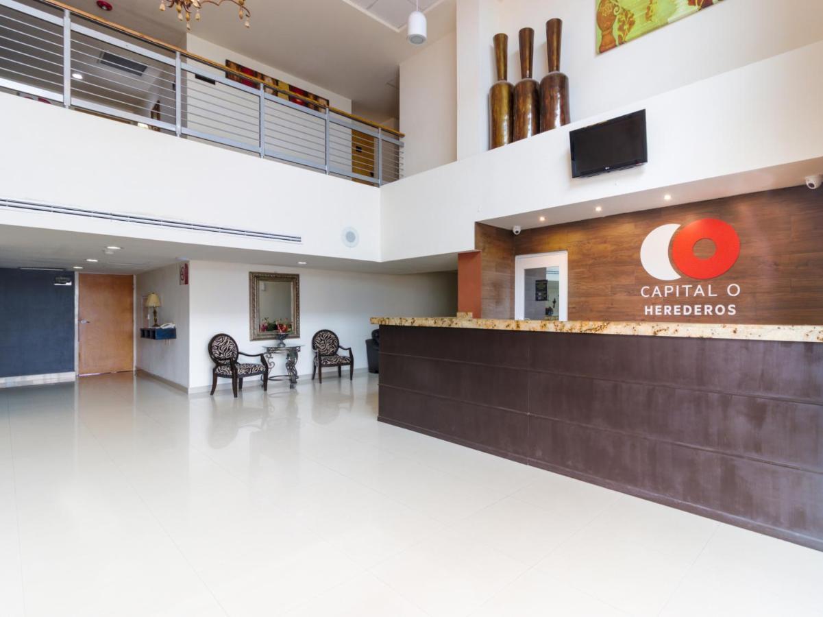 Capital O Hotel Herederos, Piedras Negras Extérieur photo